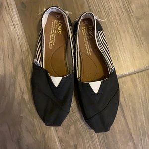 Toms casual women’s flats
